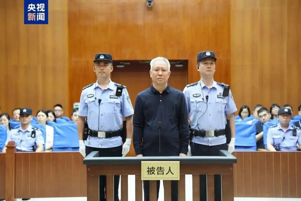 帕德博恩vs霍芬海姆:维多维奇、派林格首发,卡巴克、奥利弗